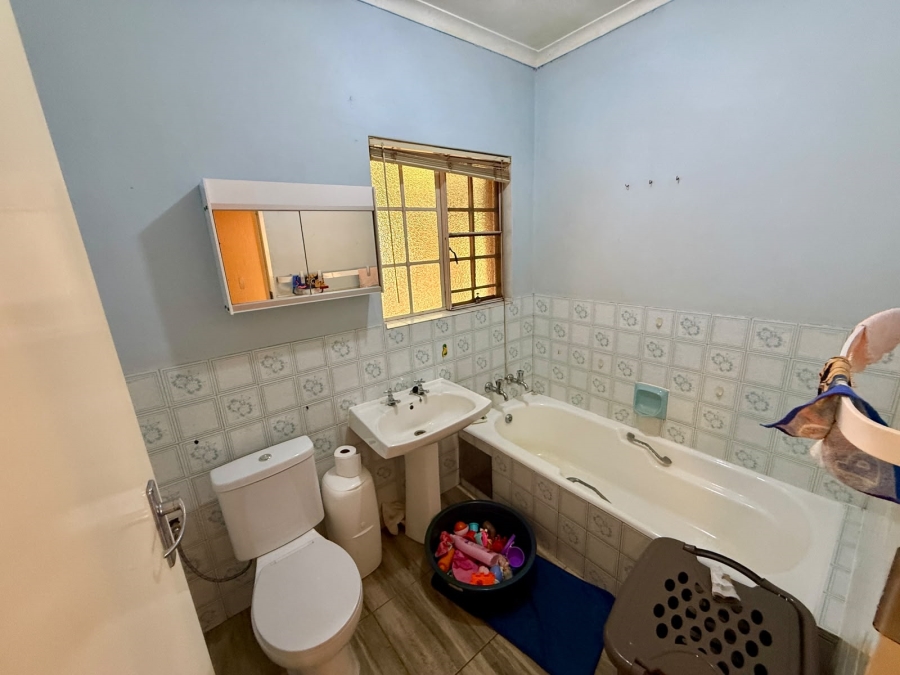 4 Bedroom Property for Sale in The Orchards Gauteng