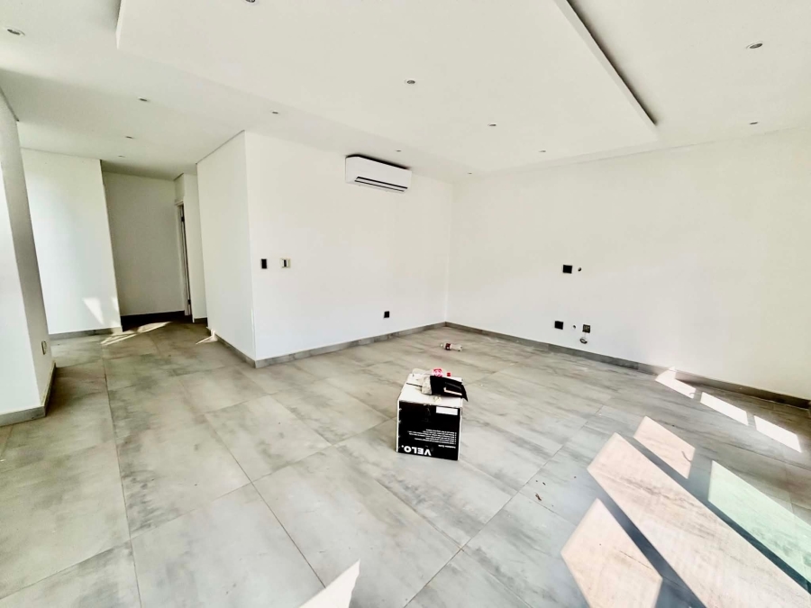 To Let 3 Bedroom Property for Rent in Illovo Gauteng