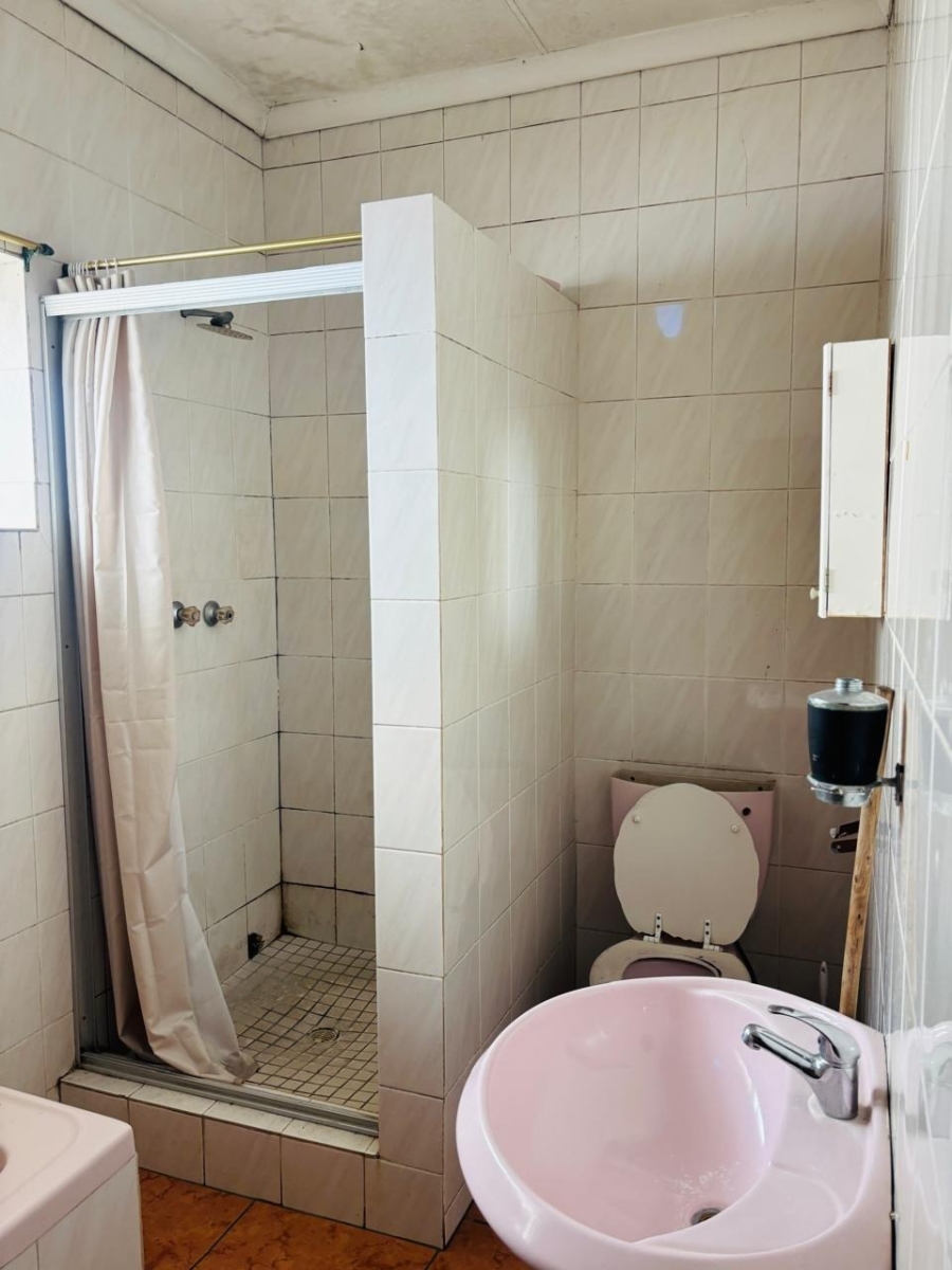 11 Bedroom Property for Sale in Rosettenville Gauteng