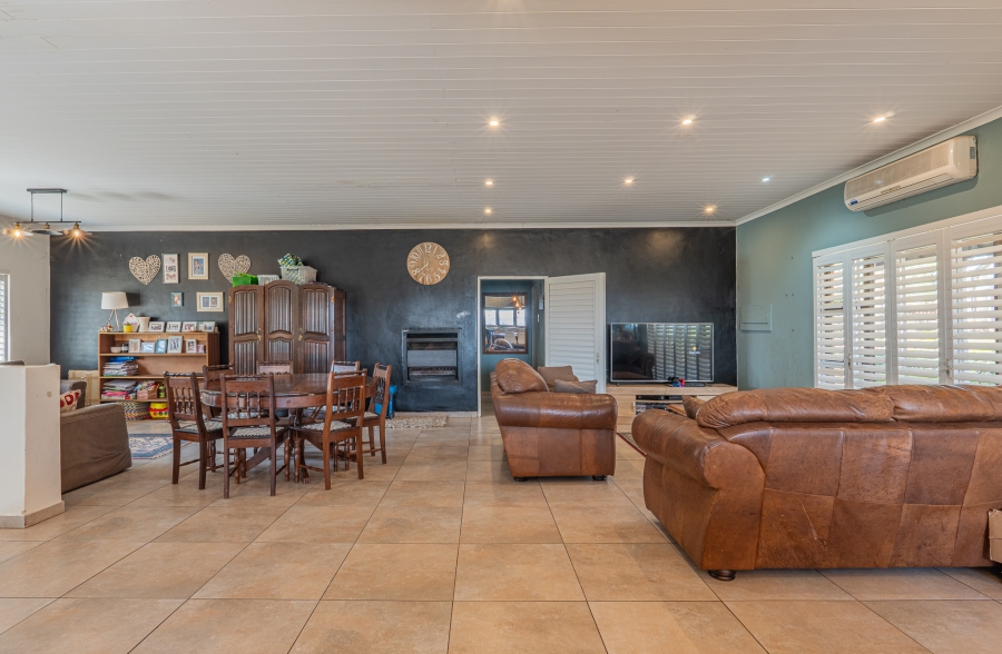 3 Bedroom Property for Sale in Zwavelpoort Gauteng