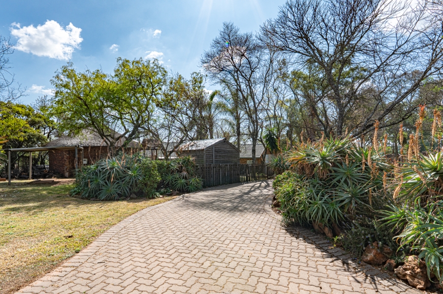 3 Bedroom Property for Sale in Zwavelpoort Gauteng