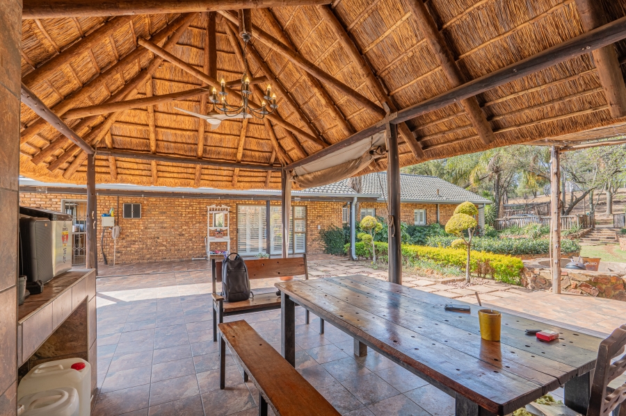 3 Bedroom Property for Sale in Zwavelpoort Gauteng