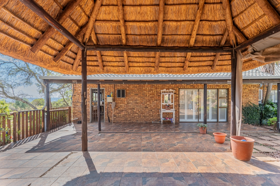 3 Bedroom Property for Sale in Zwavelpoort Gauteng