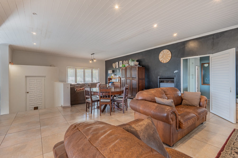 3 Bedroom Property for Sale in Zwavelpoort Gauteng