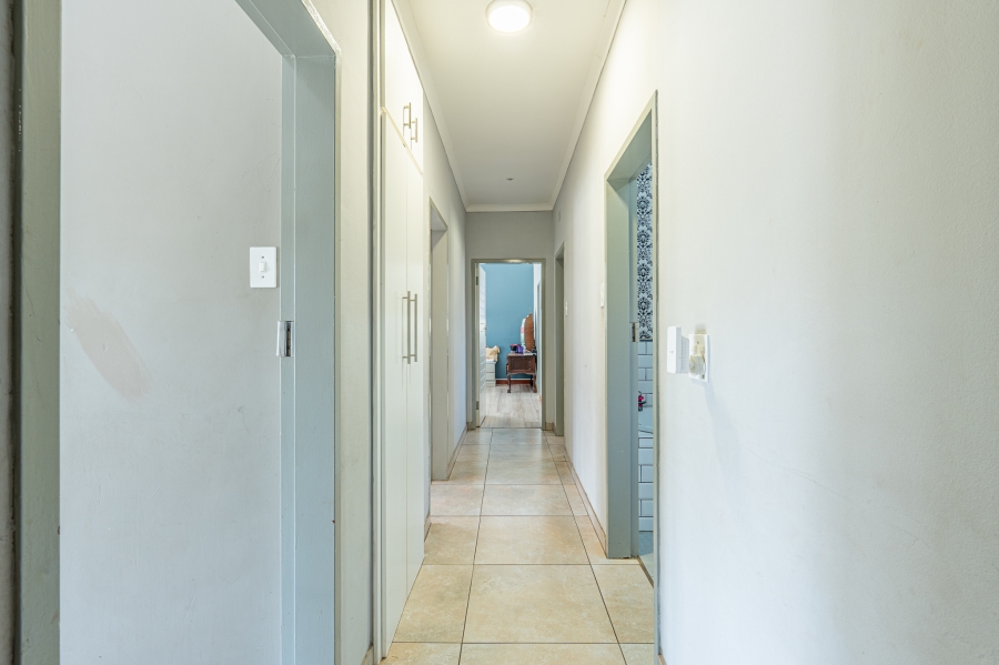 3 Bedroom Property for Sale in Zwavelpoort Gauteng