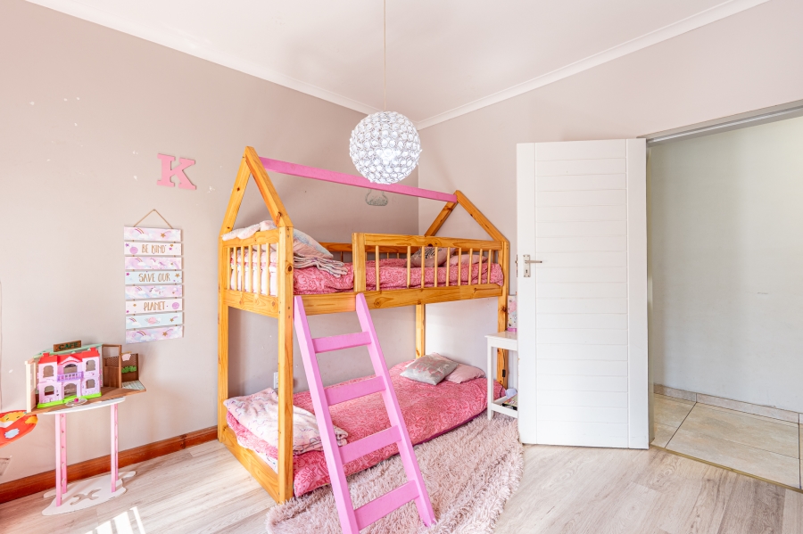 3 Bedroom Property for Sale in Zwavelpoort Gauteng