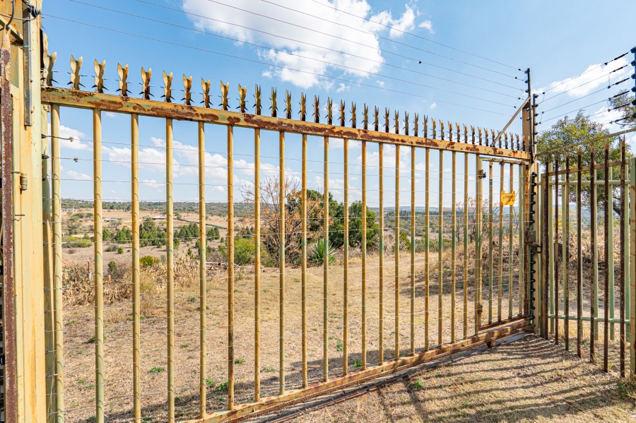3 Bedroom Property for Sale in Zwavelpoort Gauteng
