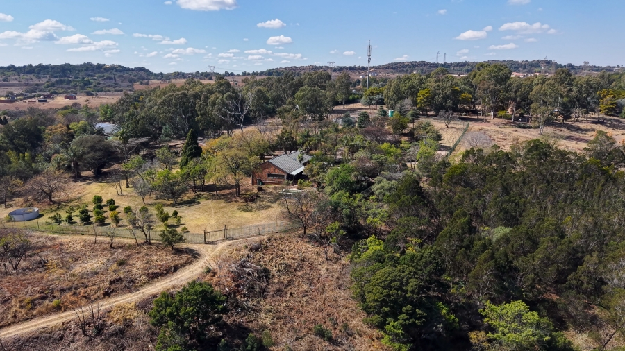 3 Bedroom Property for Sale in Zwavelpoort Gauteng