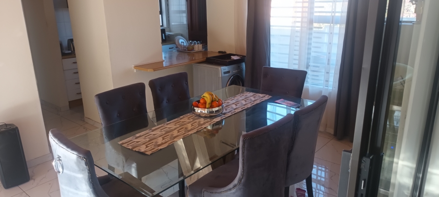 2 Bedroom Property for Sale in Witpoortjie Gauteng