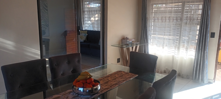 2 Bedroom Property for Sale in Witpoortjie Gauteng