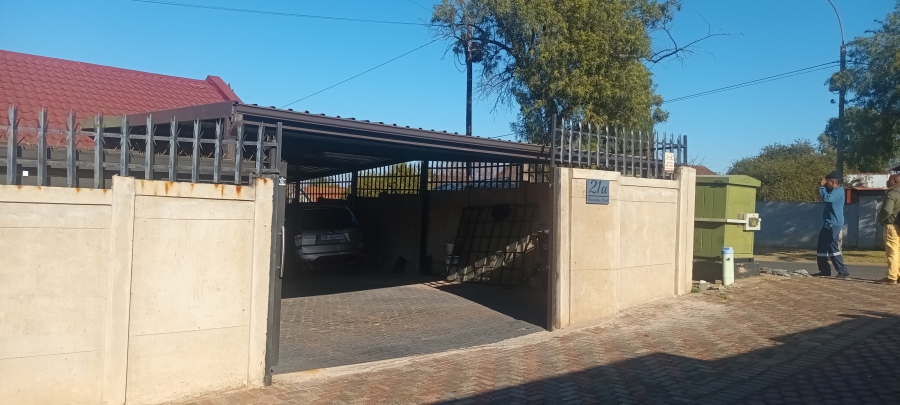 2 Bedroom Property for Sale in Witpoortjie Gauteng