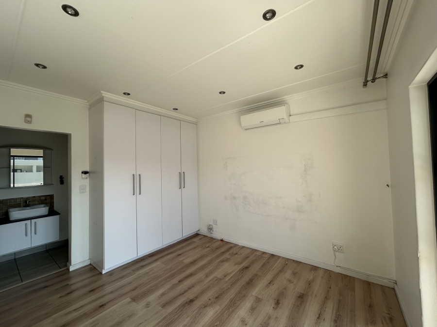 To Let 2 Bedroom Property for Rent in Morningside Gauteng
