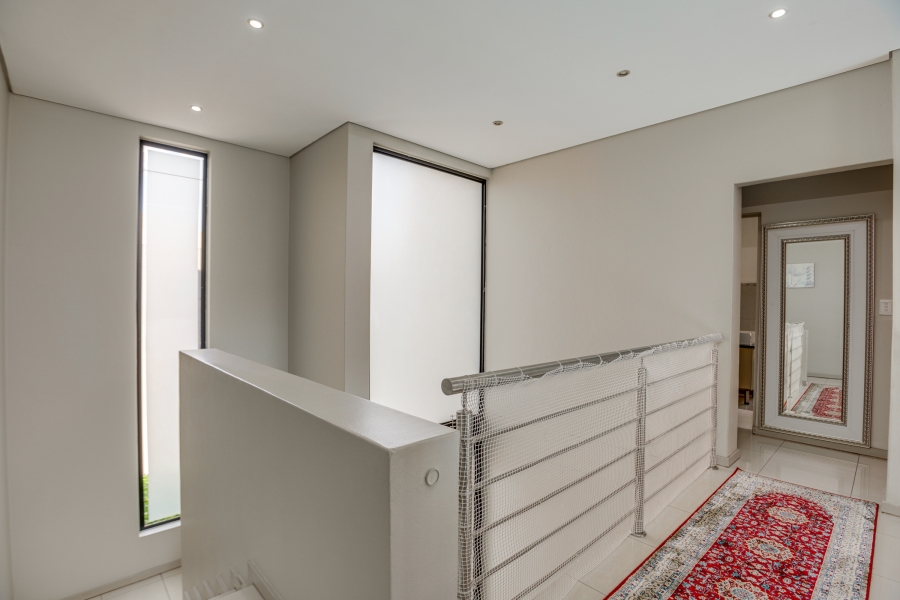 To Let 3 Bedroom Property for Rent in Bryanston Gauteng