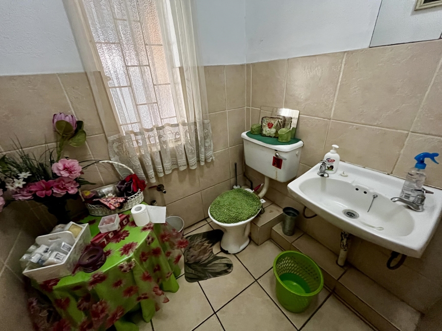 To Let 2 Bedroom Property for Rent in Daspoort Gauteng