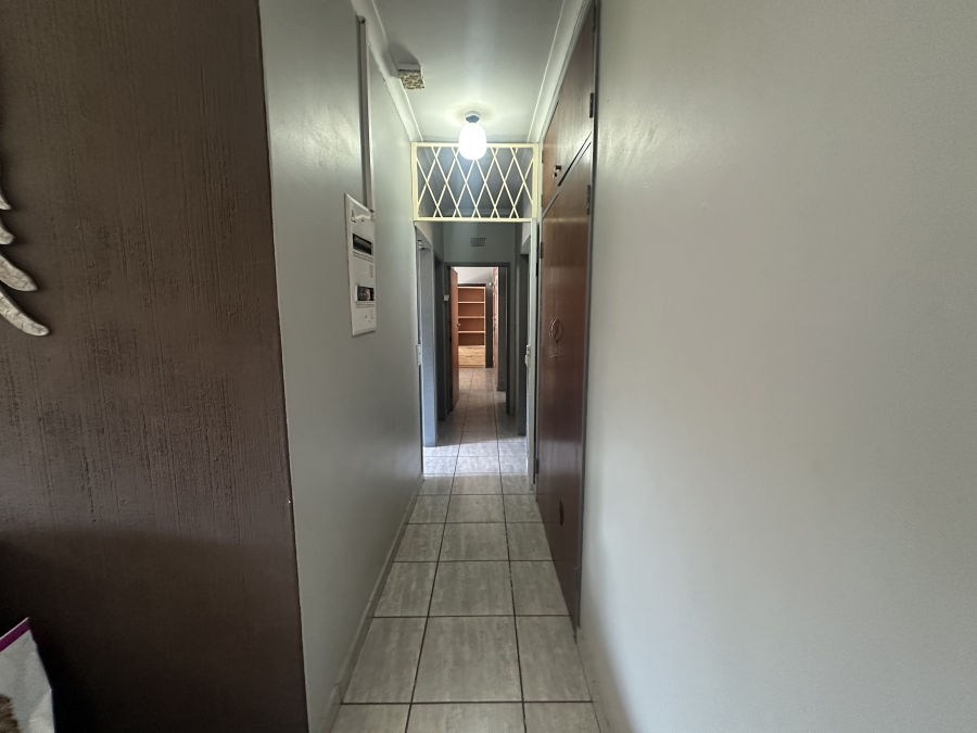 4 Bedroom Property for Sale in Verwoerdpark Gauteng