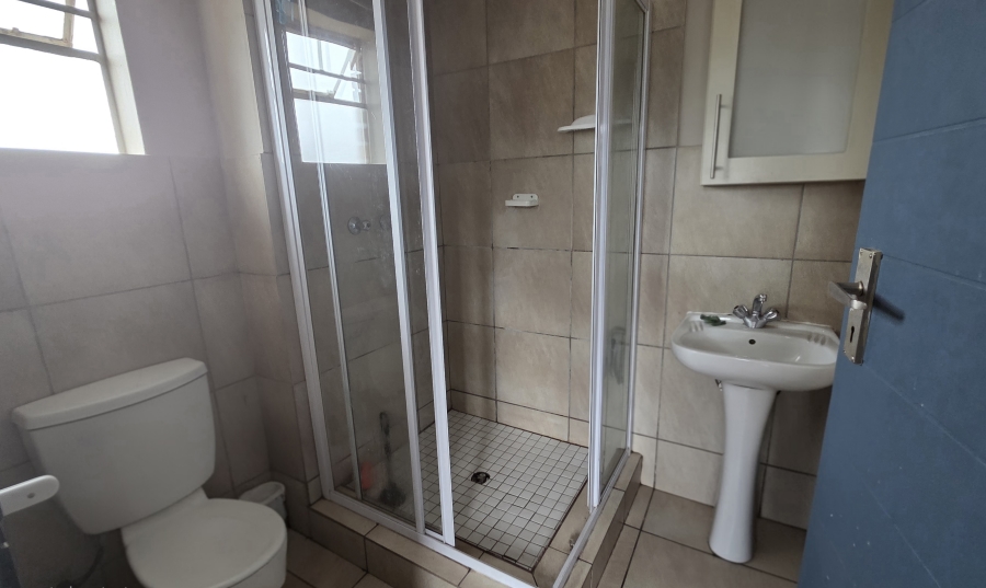 2 Bedroom Property for Sale in Annlin-wes Gauteng
