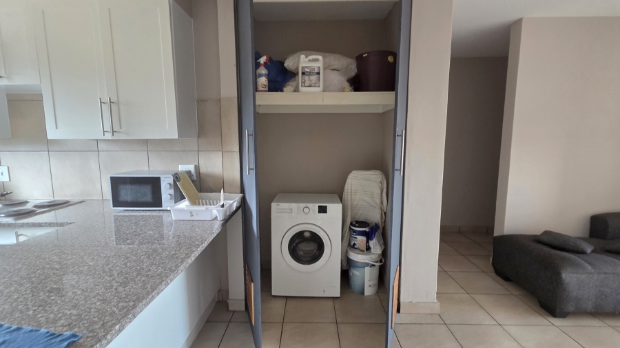2 Bedroom Property for Sale in Annlin-wes Gauteng