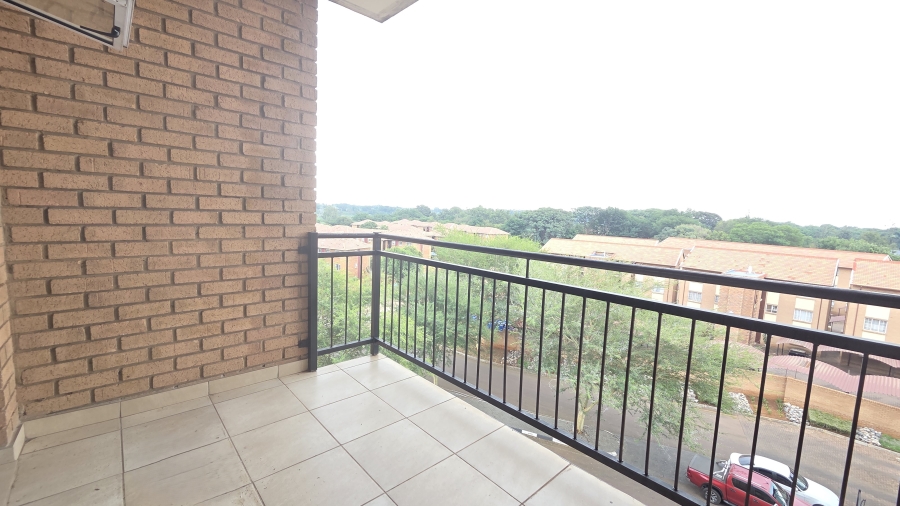 2 Bedroom Property for Sale in Annlin-wes Gauteng