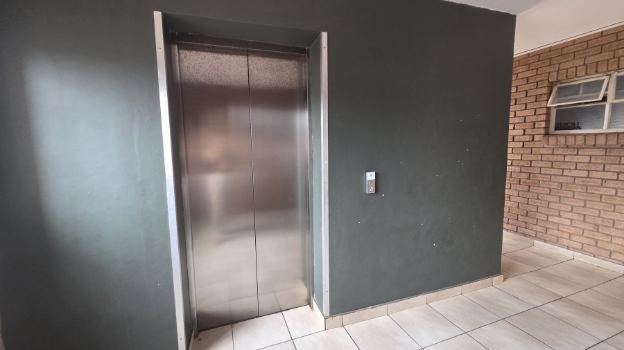 2 Bedroom Property for Sale in Annlin-wes Gauteng
