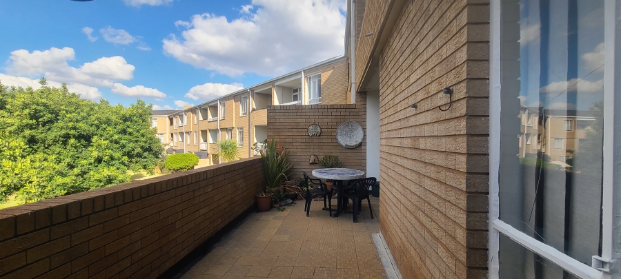 2 Bedroom Property for Sale in Morehill Gauteng