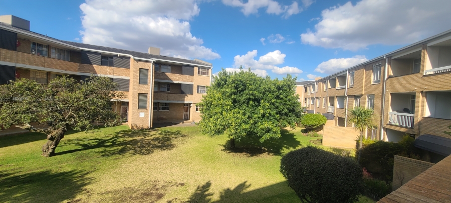 2 Bedroom Property for Sale in Morehill Gauteng
