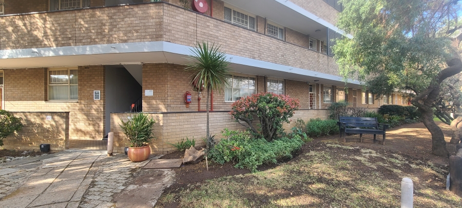 2 Bedroom Property for Sale in Morehill Gauteng
