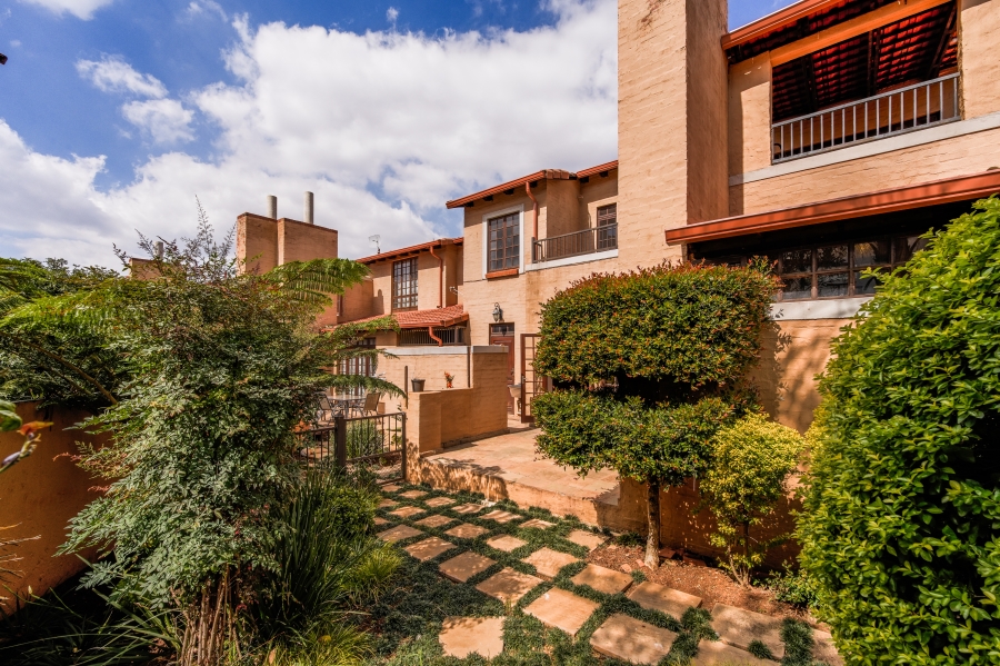 3 Bedroom Property for Sale in Country View Estate Gauteng