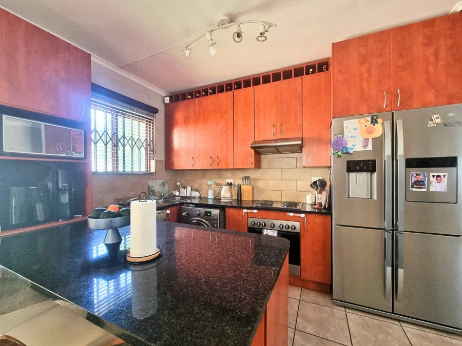 To Let 3 Bedroom Property for Rent in Noordwyk Gauteng