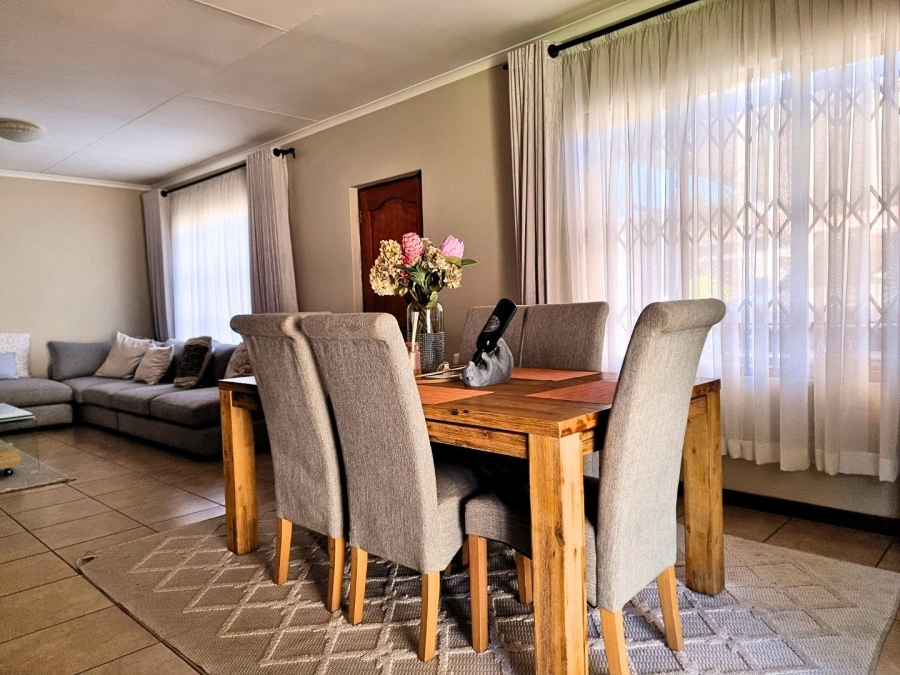 To Let 3 Bedroom Property for Rent in Noordwyk Gauteng