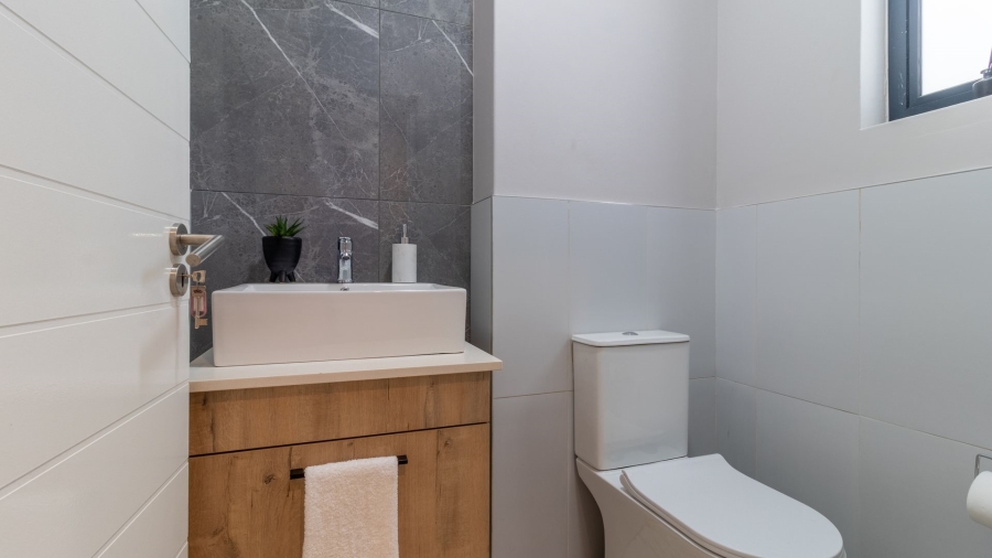 3 Bedroom Property for Sale in Bedfordview Gauteng