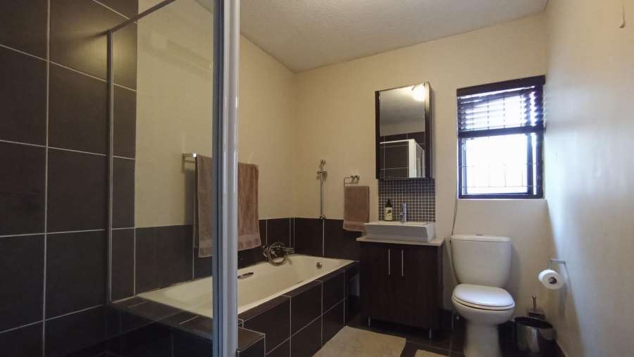 2 Bedroom Property for Sale in Witkoppen Gauteng