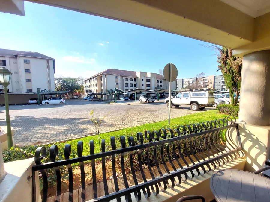 2 Bedroom Property for Sale in Nieuw Muckleneuk Gauteng