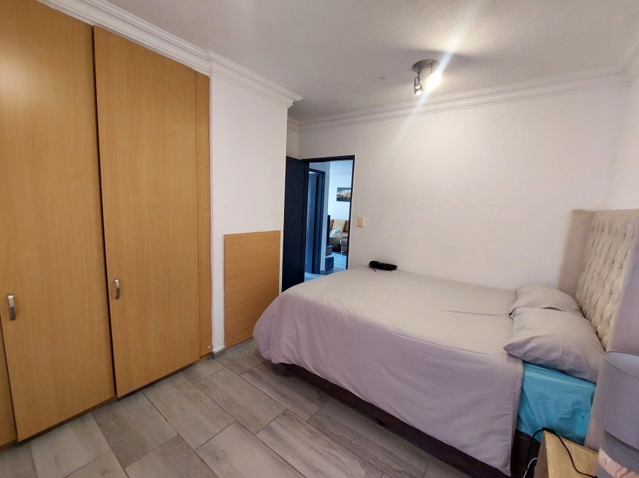 2 Bedroom Property for Sale in Nieuw Muckleneuk Gauteng