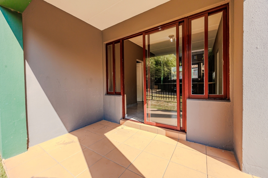 2 Bedroom Property for Sale in Wilgeheuwel Gauteng