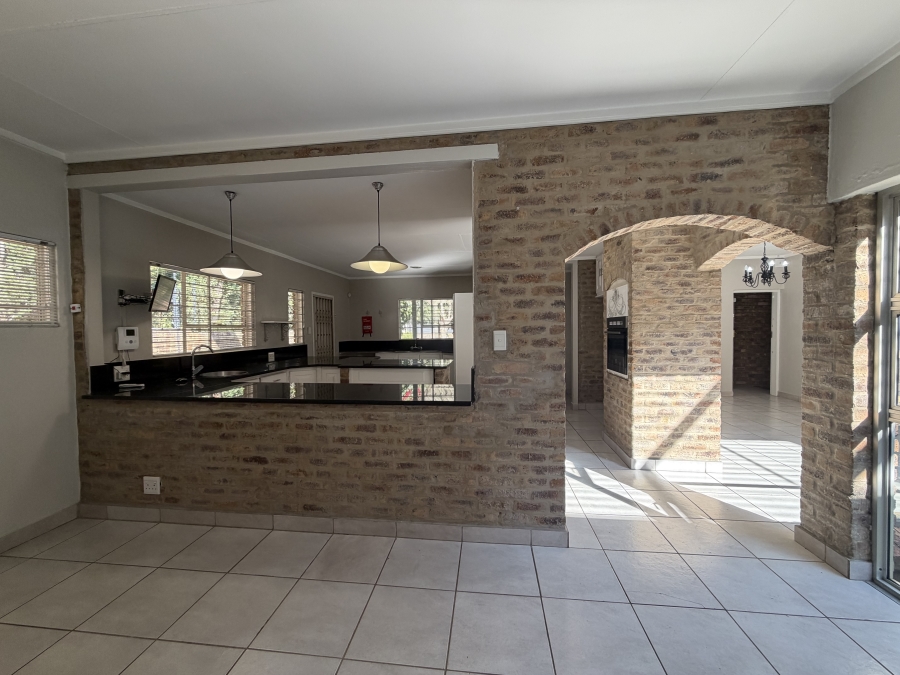 4 Bedroom Property for Sale in Waterkloof Gauteng