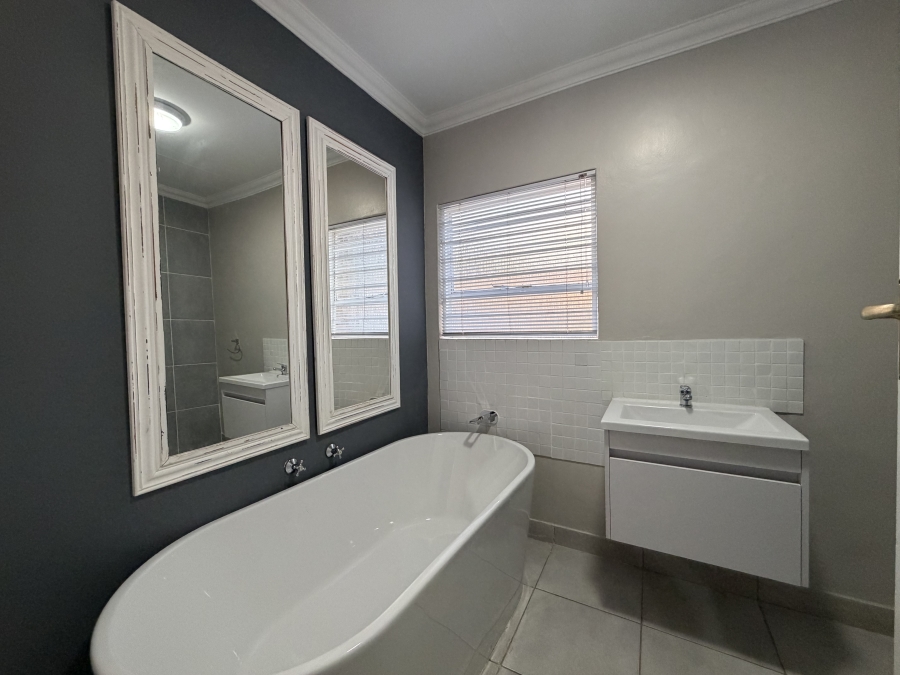 4 Bedroom Property for Sale in Waterkloof Gauteng