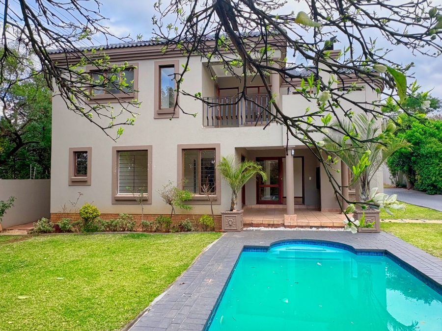 4 Bedroom Property for Sale in Magaliessig Gauteng