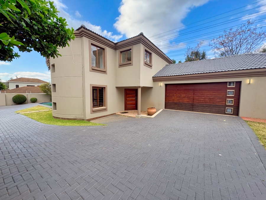 4 Bedroom Property for Sale in Magaliessig Gauteng