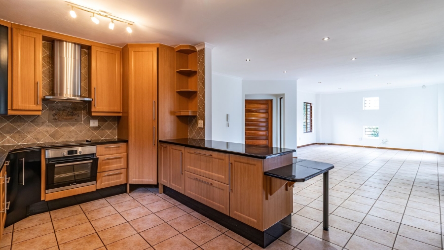 4 Bedroom Property for Sale in Magaliessig Gauteng