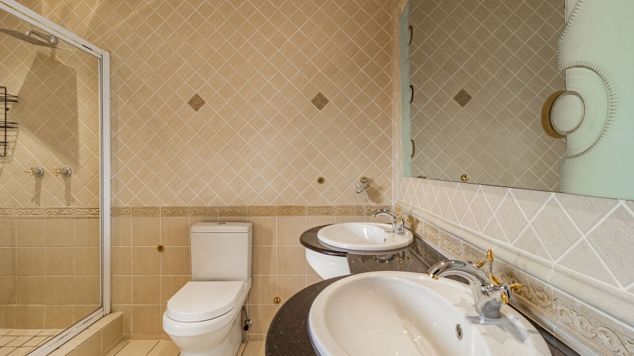 4 Bedroom Property for Sale in Magaliessig Gauteng
