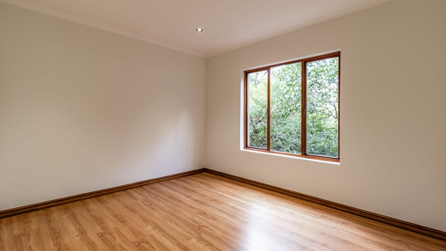 4 Bedroom Property for Sale in Magaliessig Gauteng