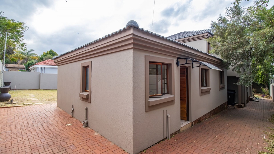 4 Bedroom Property for Sale in Magaliessig Gauteng