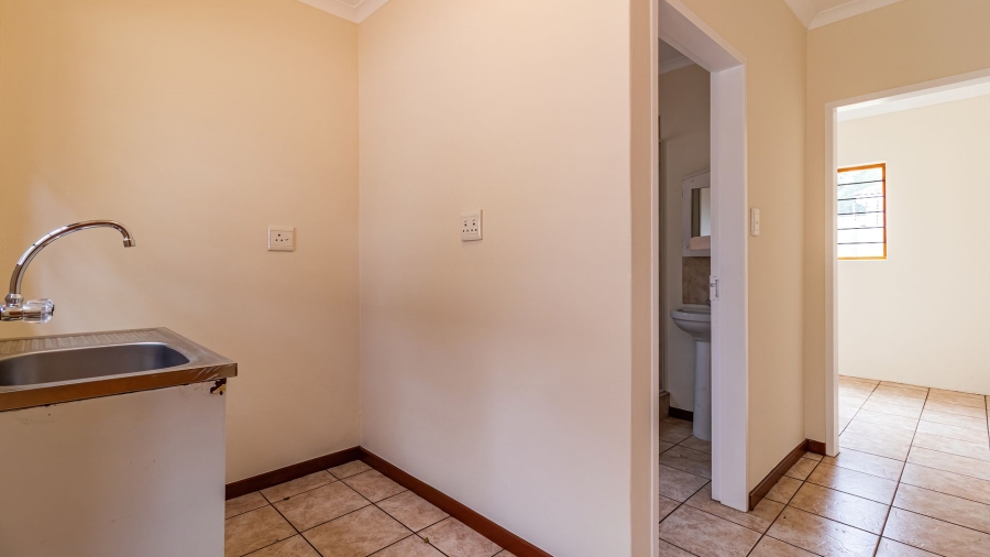 4 Bedroom Property for Sale in Magaliessig Gauteng