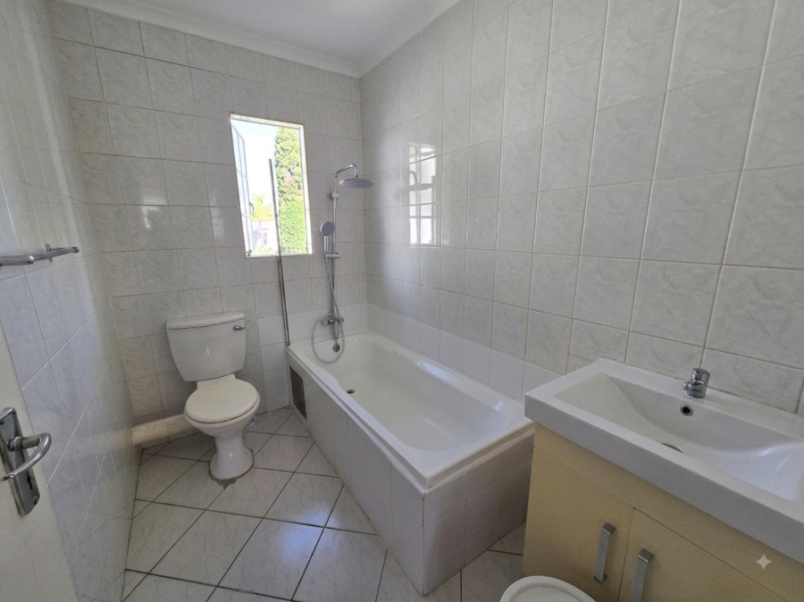 2 Bedroom Property for Sale in Marais Steyn Park Gauteng