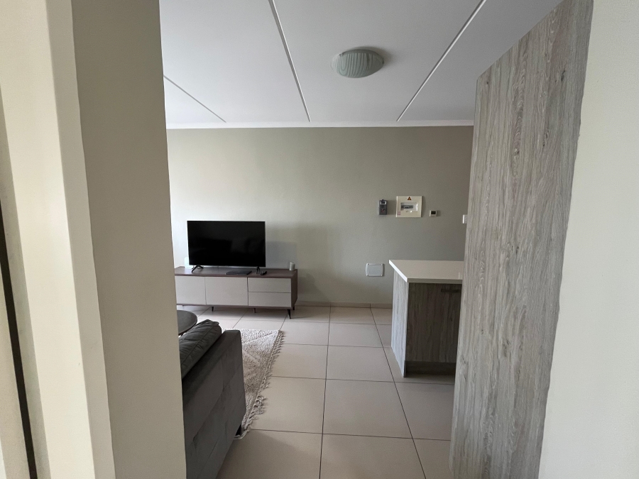 To Let 2 Bedroom Property for Rent in Erand Gardens Gauteng