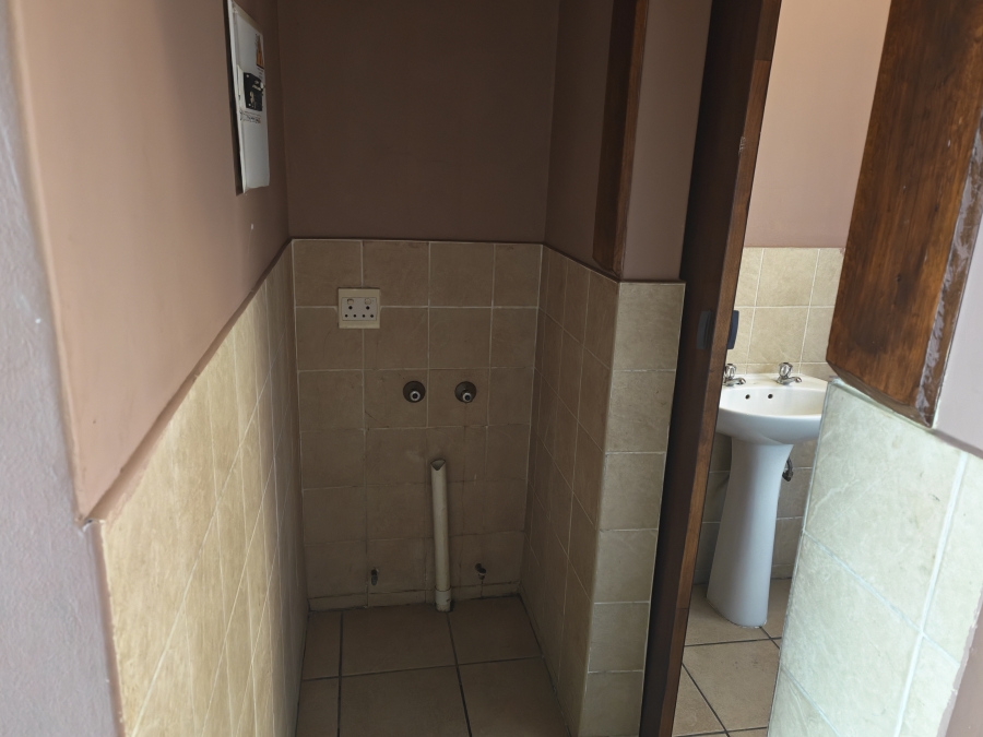 1 Bedroom Property for Sale in Pretoria North Gauteng