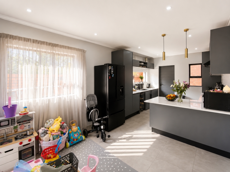 To Let 3 Bedroom Property for Rent in Edenburg Gauteng