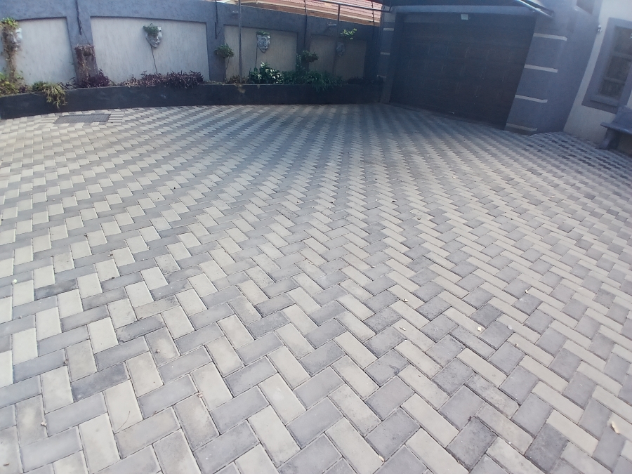 3 Bedroom Property for Sale in Brenthurst Gauteng