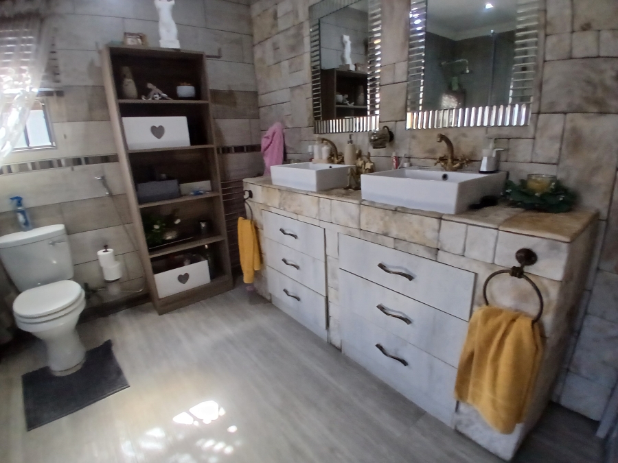 3 Bedroom Property for Sale in Brenthurst Gauteng