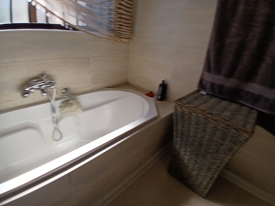 3 Bedroom Property for Sale in Brenthurst Gauteng
